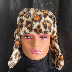 Faux Fur Leopard Print Trapper Hat - Brown & Tan
